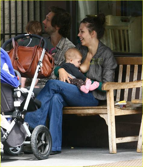 This Actress promotes Breastfeeding in Public!